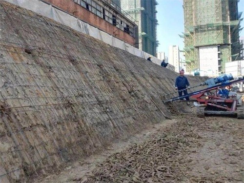 龙亭建筑边坡支护